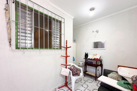 Casa à venda com 200m², 4 quartos e 2 vagas Casa à venda com 200m², 4 quartos e 2 vagasEscritório