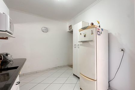 Casa à venda com 200m², 4 quartos e 2 vagas Casa à venda com 200m², 4 quartos e 2 vagasCozinha