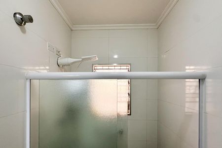 Casa à venda com 200m², 4 quartos e 2 vagas Casa à venda com 200m², 4 quartos e 2 vagasBanheiro Social