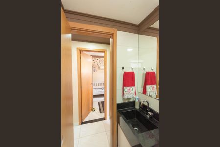 Apartamento à venda com 43m², 2 quartos e 1 vaga Apartamento à venda com 43m², 2 quartos e 1 vagaBanheiro