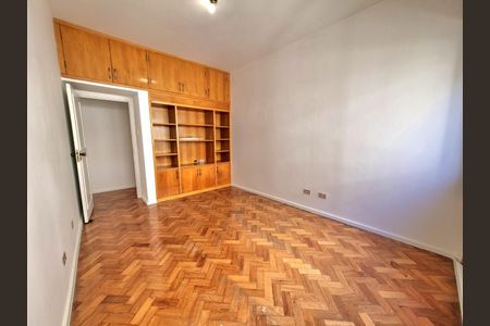 Apartamento à venda com 168m², 4 quartos e 1 vaga