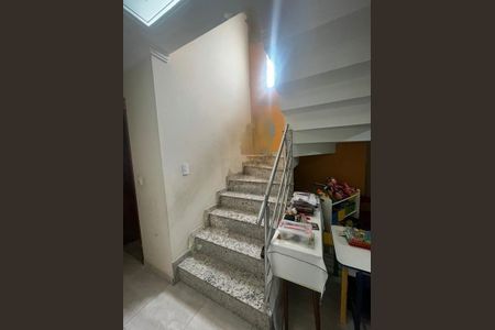 Casa à venda com 167m², 3 quartos e 4 vagas