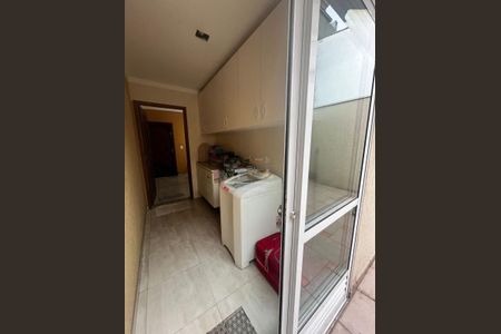 Casa à venda com 167m², 3 quartos e 4 vagas
