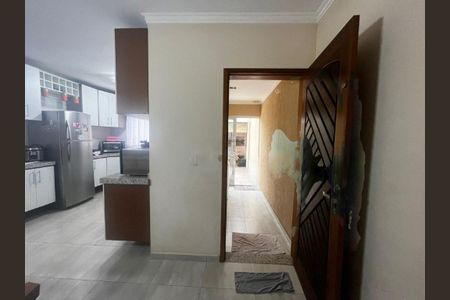 Casa à venda com 167m², 3 quartos e 4 vagas