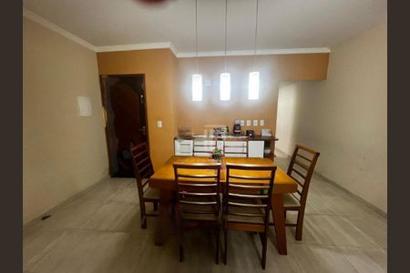 Casa à venda com 3 quartos, 167m² em Parque Oratório, Santo André