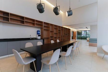 Apartamento à venda com 33m², 1 quarto e 1 vaga Apartamento à venda com 33m², 1 quarto e 1 vagaÁrea comum - Salão de festas