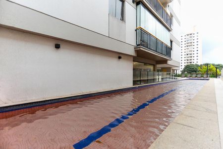 Apartamento à venda com 33m², 1 quarto e 1 vaga Apartamento à venda com 33m², 1 quarto e 1 vagaÁrea comum - Piscina