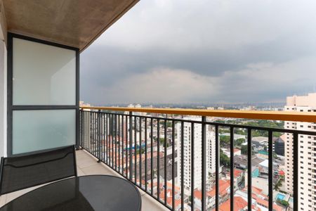 Apartamento à venda com 33m², 1 quarto e 1 vaga Apartamento à venda com 33m², 1 quarto e 1 vagaVaranda