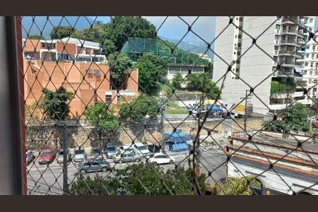 Apartamento à venda com 72m², 2 quartos e sem vaga