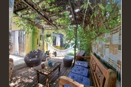 Casa à venda com 4 quartos, 96m² em Vargem Grande, Rio de Janeiro