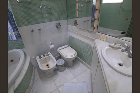 Apartamento à venda com 137m², 3 quartos e 1 vaga