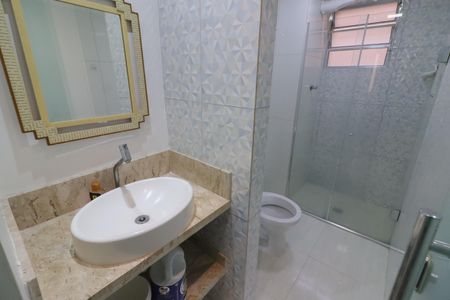 Banheiro de apartamento para alugar com 2 quartos, 55m² em Conceicao, Osasco