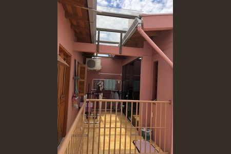 Casa para alugar com 201m², 4 quartos e 2 vagas Casa para alugar com 201m², 4 quartos e 2 vagasÁrea de serviço