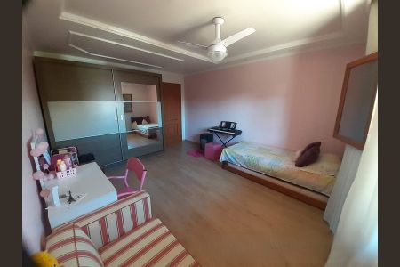 Casa para alugar com 201m², 4 quartos e 2 vagas Casa para alugar com 201m², 4 quartos e 2 vagasQuarto 2