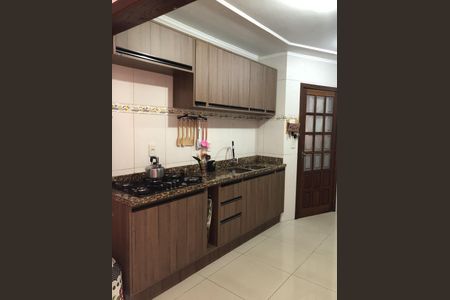 Casa para alugar com 201m², 4 quartos e 2 vagas Casa para alugar com 201m², 4 quartos e 2 vagasCozinha