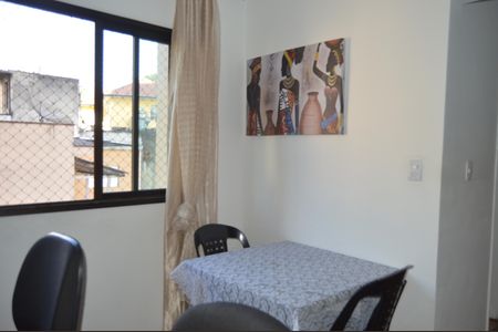 Apartamento para alugar com 75m², 2 quartos e sem vagaSala