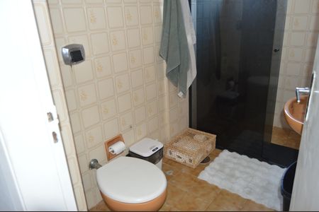 Apartamento para alugar com 75m², 2 quartos e sem vagaBanheiro
