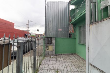 Casa à venda com 80m², 2 quartos e 2 vagas Casa à venda com 80m², 2 quartos e 2 vagasEntrada