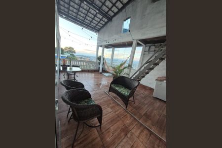 Casa para alugar com 426m², 3 quartos e 4 vagas Casa para alugar com 426m², 3 quartos e 4 vagasÁrea Externa