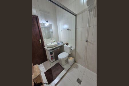 Casa para alugar com 426m², 3 quartos e 4 vagas Casa para alugar com 426m², 3 quartos e 4 vagasBanheiro