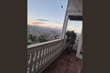 Casa para alugar com 426m², 3 quartos e 4 vagas Casa para alugar com 426m², 3 quartos e 4 vagasVaranda