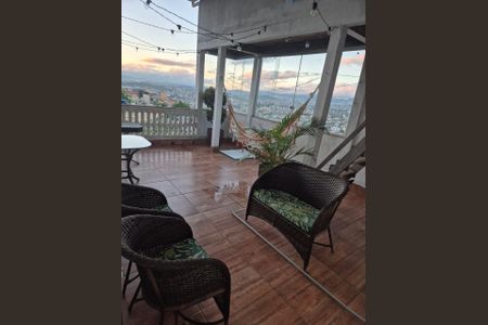 Casa para alugar com 426m², 3 quartos e 4 vagas Casa para alugar com 426m², 3 quartos e 4 vagasÁrea Externa