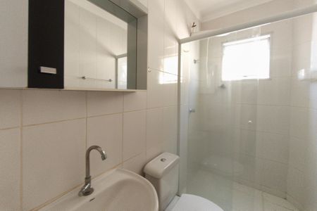 Casa de condomínio para alugar com 100m², 3 quartos e 2 vagasBanheiro Social