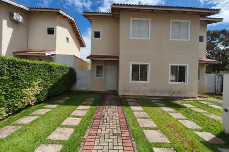 Casa de condomínio para alugar com 100m², 3 quartos e 2 vagasGaragem