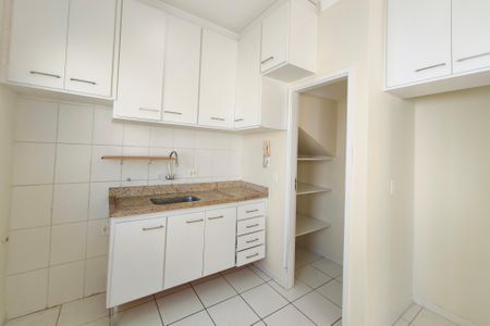 Casa de condomínio para alugar com 100m², 3 quartos e 2 vagasCozinha