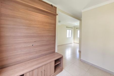 Casa de condomínio para alugar com 100m², 3 quartos e 2 vagasSala de Estar