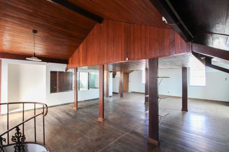 Casa à venda com 527m², 8 quartos e 10 vagasSala 3