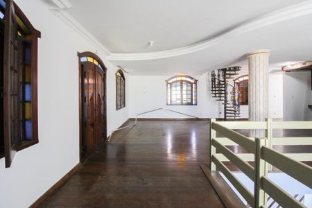 Casa à venda com 527m², 8 quartos e 10 vagasSala 2