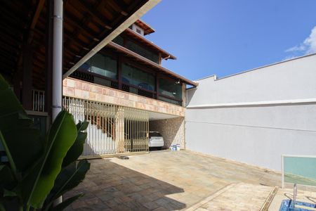 Casa à venda com 527m², 8 quartos e 10 vagasPiscina