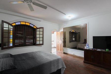 Casa à venda com 527m², 8 quartos e 10 vagasSuíte 1