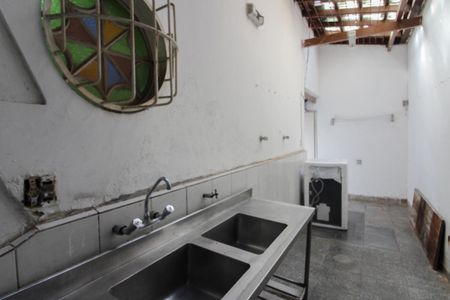 Casa à venda com 527m², 8 quartos e 10 vagasÁrea de Serviço