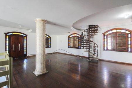 Casa à venda com 527m², 8 quartos e 10 vagasSala 2