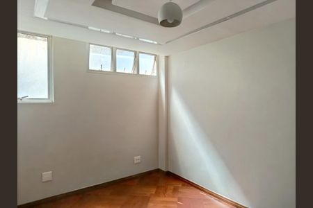 Apartamento à venda com 120m², 3 quartos e 1 vaga Apartamento à venda com 120m², 3 quartos e 1 vagaSala de TV
