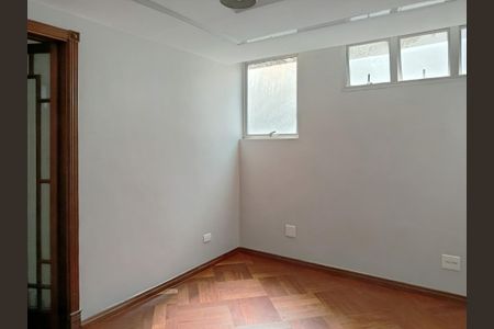 Apartamento à venda com 120m², 3 quartos e 1 vaga Apartamento à venda com 120m², 3 quartos e 1 vagaSala de TV