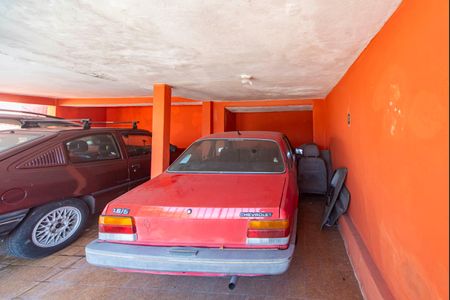 Casa à venda com 262m², 3 quartos e 3 vagas Casa à venda com 262m², 3 quartos e 3 vagasGaragem