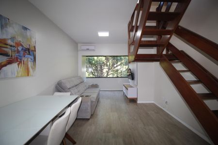 Sala de apartamento à venda com 3 quartos, 183m² em Chácara das Pedras, Porto Alegre