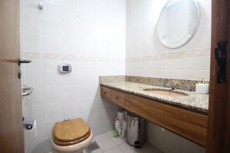 Apartamento à venda com 183m², 3 quartos e 2 vagasBanheiro