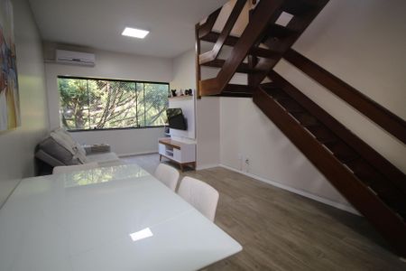 Sala de apartamento à venda com 3 quartos, 183m² em Chácara das Pedras, Porto Alegre