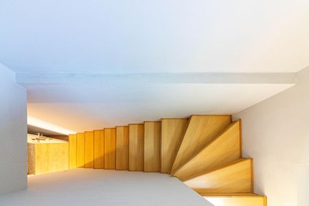 Apartamento para alugar com 54m², 1 quarto e 1 vagaEscada