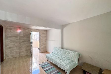 Casa à venda com 117m², 3 quartos e 2 vagasEntrada 