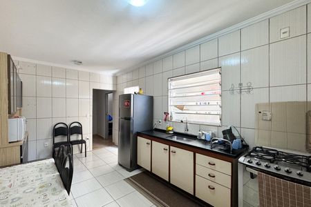 Casa à venda com 117m², 3 quartos e 2 vagasCozinha 
