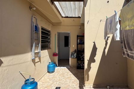 Casa à venda com 117m², 3 quartos e 2 vagasQuintal