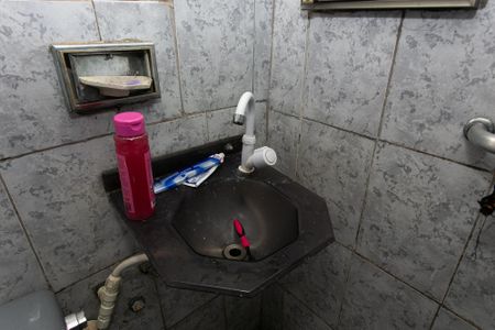 Casa para alugar com 200m², 3 quartos e 4 vagas Casa para alugar com 200m², 3 quartos e 4 vagasCasa 1 - Banheiro 2