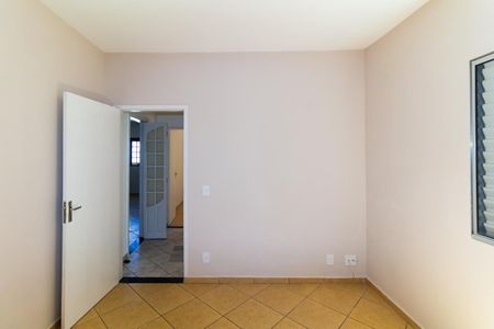 Quarto 1 de casa para alugar com 3 quartos, 240m² em Jardim Guairaca, São Paulo