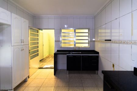 Casa para alugar com 240m², 3 quartos e 6 vagasCozinha