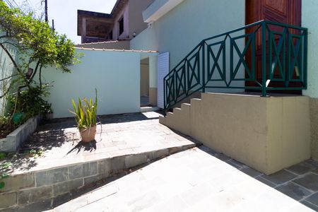 Casa para alugar com 240m², 3 quartos e 6 vagasEntrada